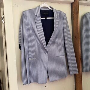 BCBGMAXAZRIA
